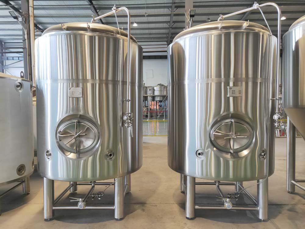 20HL Double wall bright beer tank